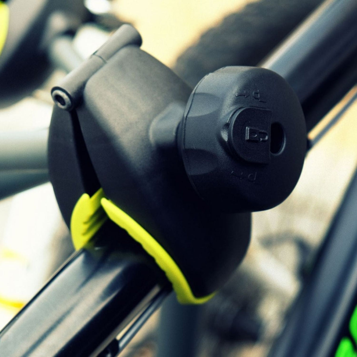 Hitch Scorpion H Bike Rack
