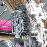 Brosse pour pneus et pignons
